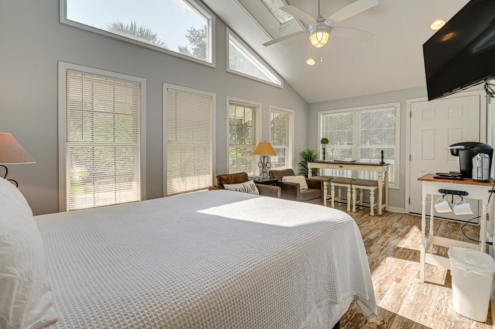 Murrells Inlet Studio Less Than 2 Mi To Marsh Walk マートルビーチ エクステリア 写真